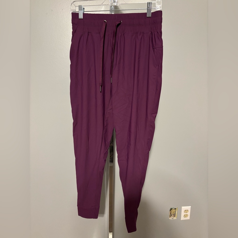 Barbell Apparel Ultralight Joggers Womens Medium Wine color Stretch Activewear
